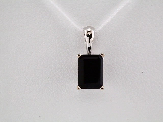 14K White Gold Natural Black Onyx Pendant